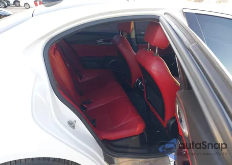 2018 Alfa Romeo Giulia Ti Rwd z USA, uszkodzony, nr VIN ZARFAECN5J7580467